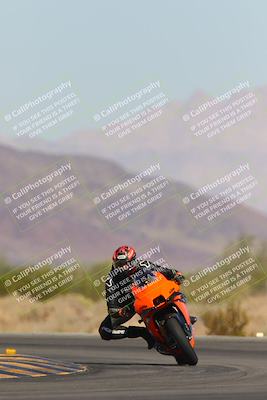 media/Nov-06-2023-Moto Forza (Mon) [[ce023d0744]]/3-Intermediate Group/Session 3 (Turn 5)/